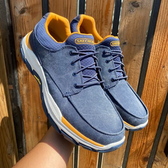 Sketchers Men's Relaxed Fit Good Year Sole Memory Foam Extra Wide Shoes Size 14 - Picture 3 of 6